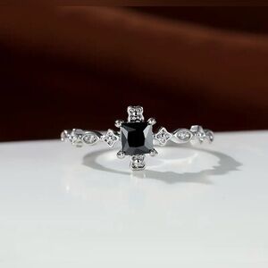Silver Plated vintage fashion copper with black zirconia ring size 7